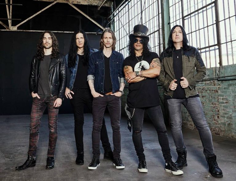 Slash ft Myles Kennedy and The Conspirators lança single ‘Call Off The Dogs’