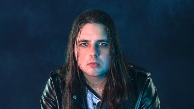 Caio Gaona: Geek Batera lança versão de tema de Matrix Ressurections
