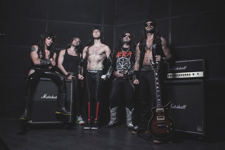 Massacration volta aos palcos com show especial em Curitiba