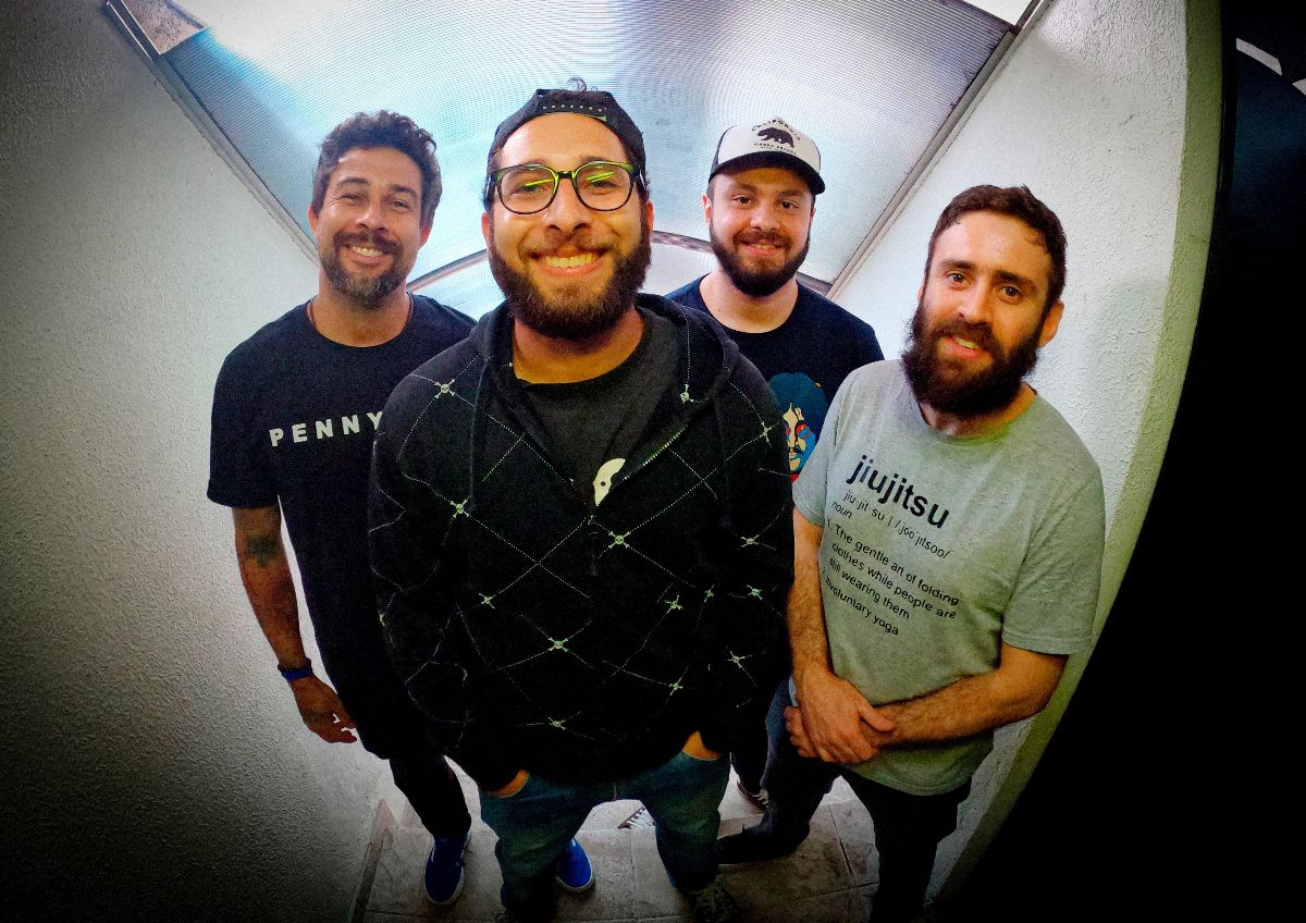 Álbum de estreia do Lunar Society Club mistura pop punk e aventura espacial