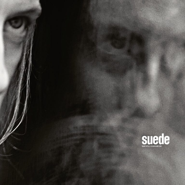 Suede lança “She Still Leads Me On”, single do novo álbum do grupo