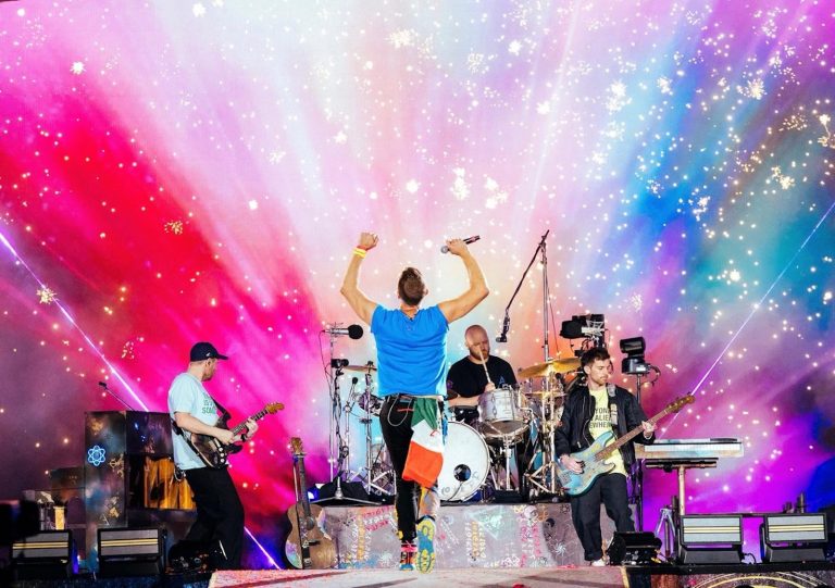Coldplay adia shows no Brasil para início de 2023