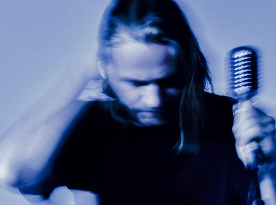 Jem: artista de indie rock lança EP de estreia ‘Don’t Let Me Disappear’