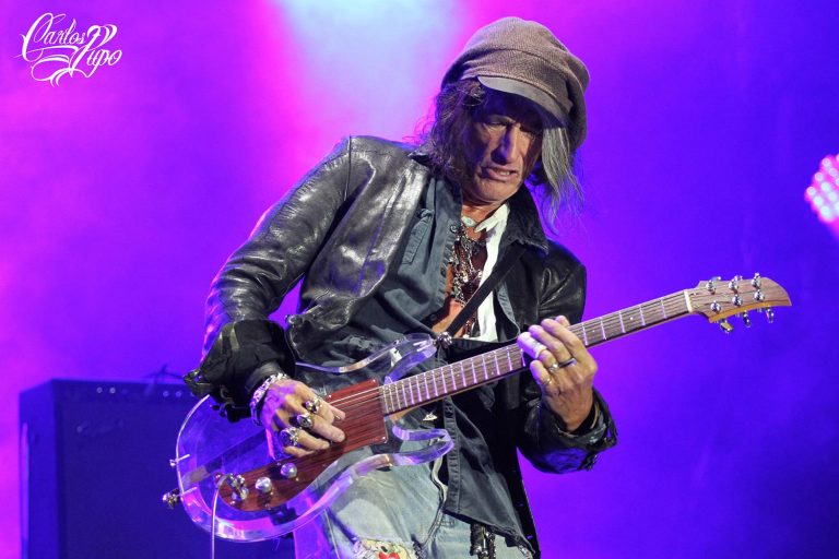 Joe Perry, guitarrista principal do Aerosmith, veio ao Brasil com seu grupo 