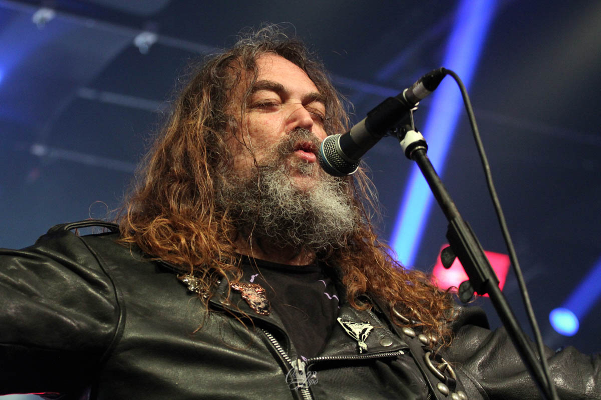 Soufly lança novo single “Storm The Gates” e anuncia novo álbum ‘Chama’