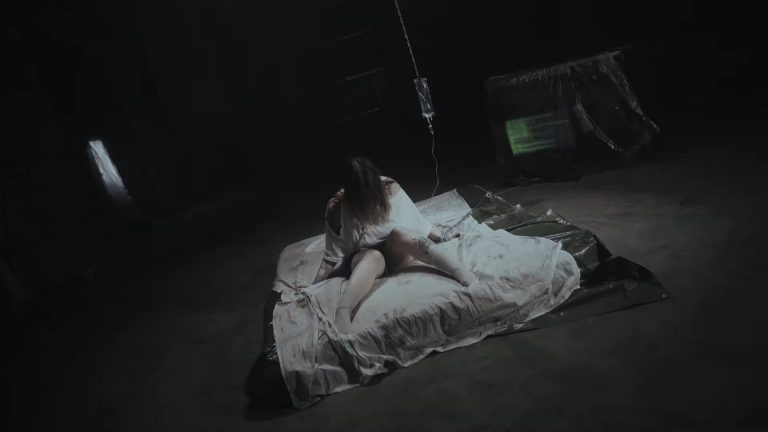 Luna Kills lança novo single e videoclipe para ‘Bullet’