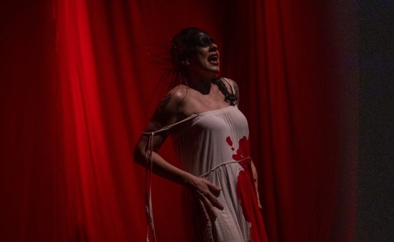 A Banda dos Corações Partidos lança clipe da potente ‘Que Amor é Esse?’