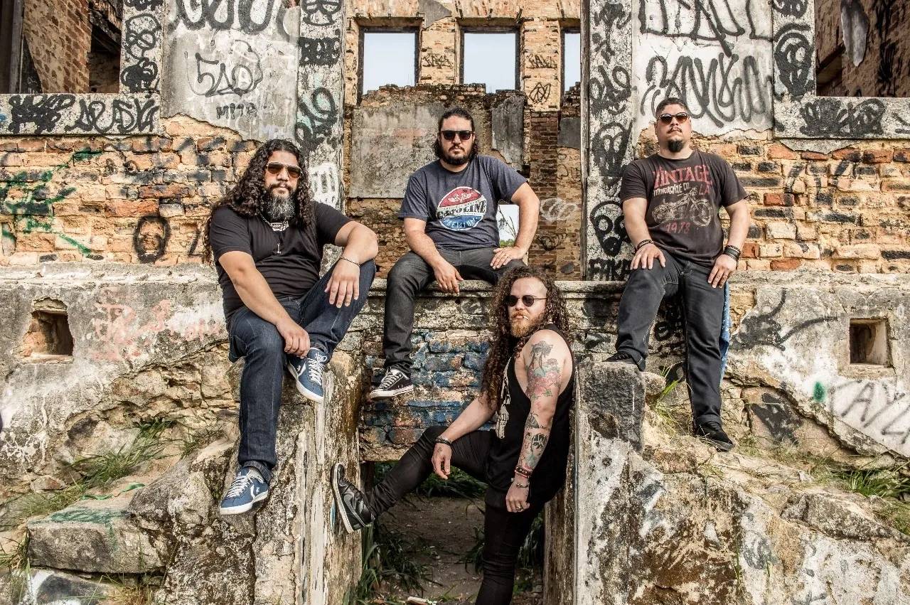 Júpiter Strike traz a potência do rock em lançamento do novo single ‘Purgatório’