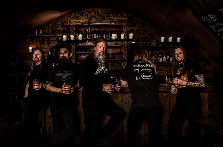 Amon Amarth lança um lyric video cinematográfico para ‘Oden Owns You All’