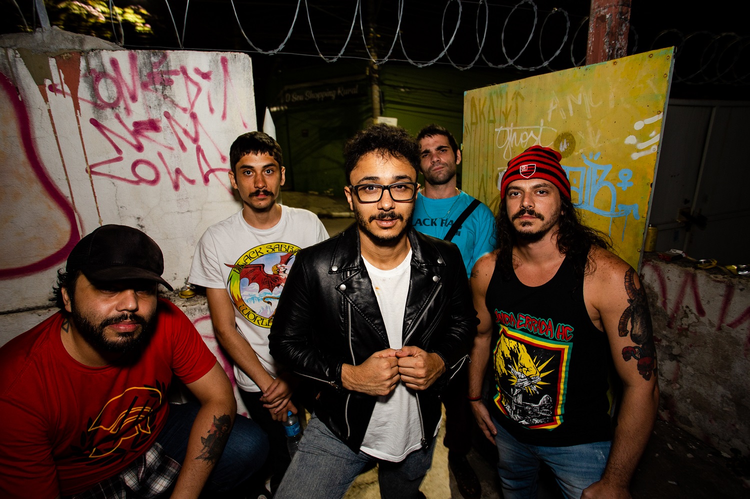 Onda Errada HC canta dilemas do trabalhador brasileiro em álbum de estreia homônimo