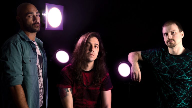 Silver Dose apresenta álbum de estreia, ‘Slander’
