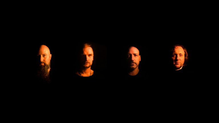 Elderseer lança novo lyric video do álbum “Drown in The Shallowness”