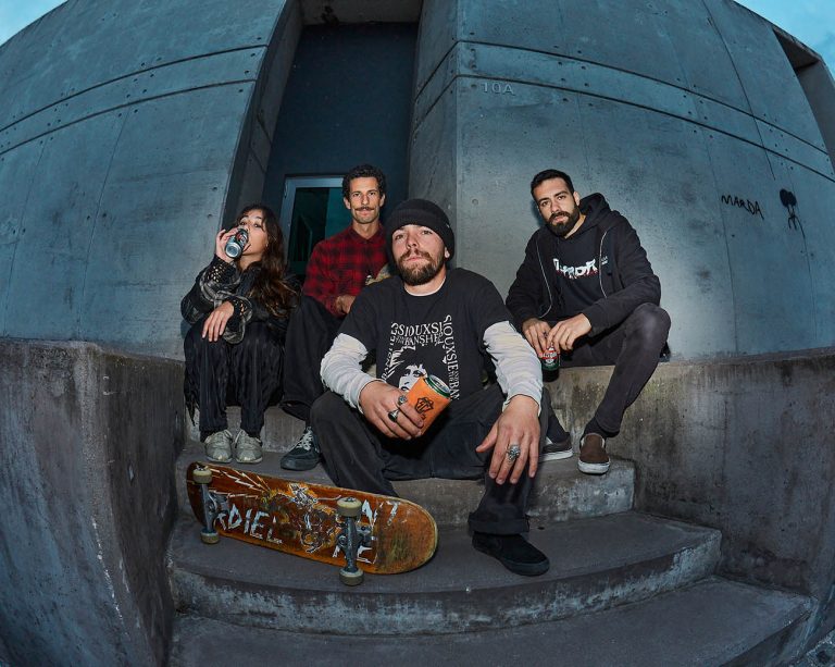 Banda luso-brasileira Overcrooks lança novo single “Skate e Destruição”