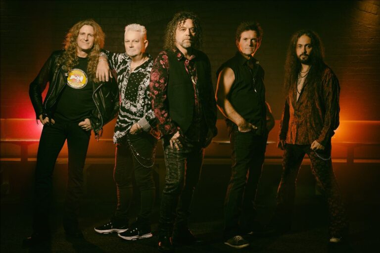 Tygers of Pan Tang: CD do novo disco ‘Bloodlines’ está à venda pelo Wikimetal