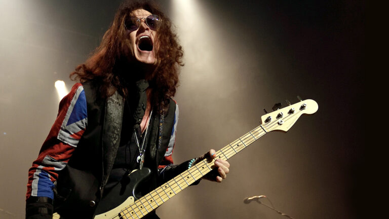 Glenn Hughes, ex-integrante do Deep Purple, apresentará álbum “Burn” na íntegra em turnê no Brasil