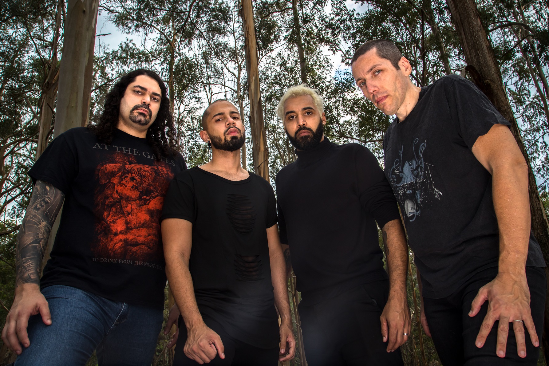 Far Beyond Empire lança single e lyric vídeo de ‘Virtual Humanity’