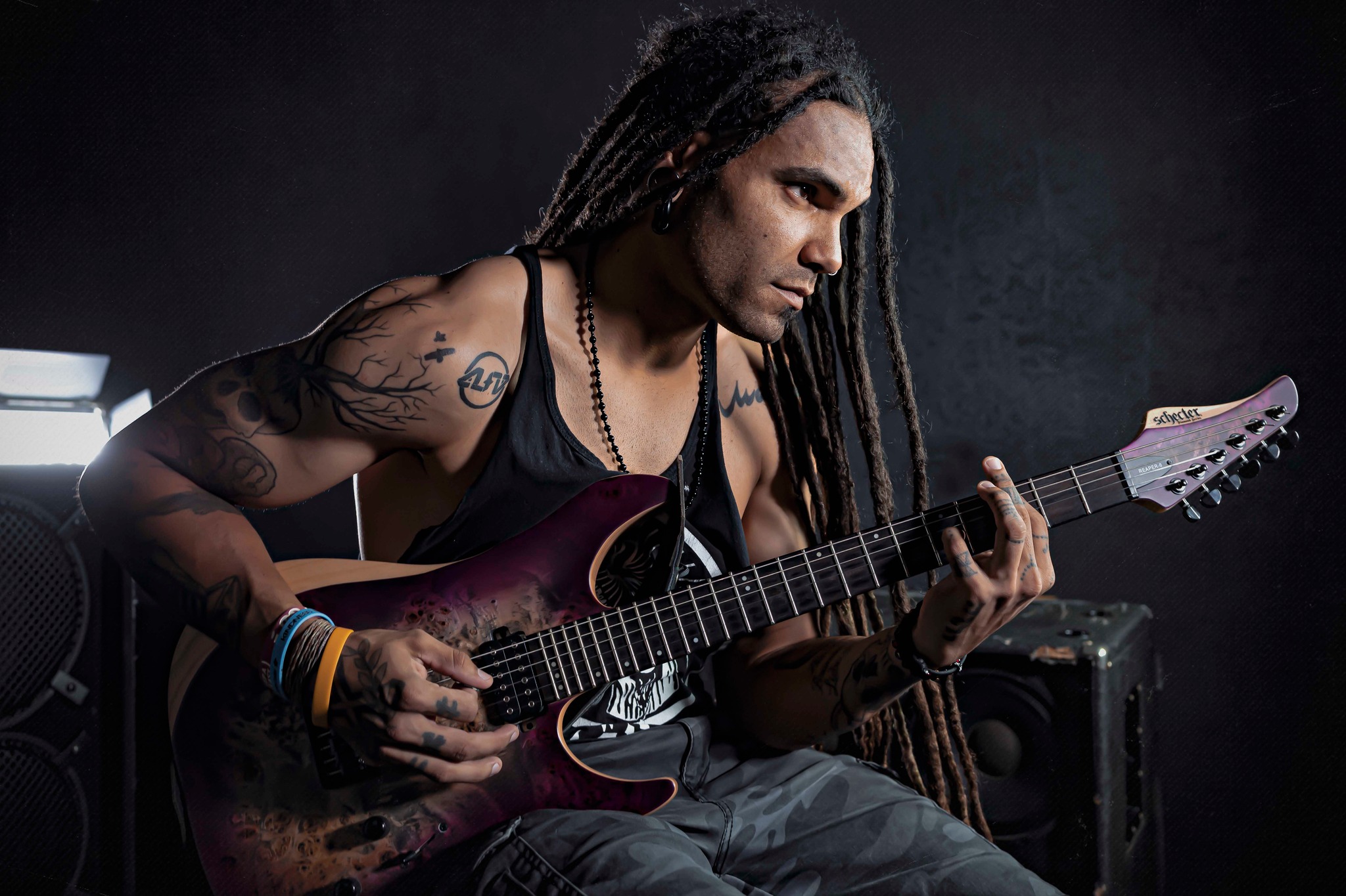 Bury My Demons: Assista ao videoclipe de “Ghosts” da nova banda do guitarrista brasileiro Gustroyer