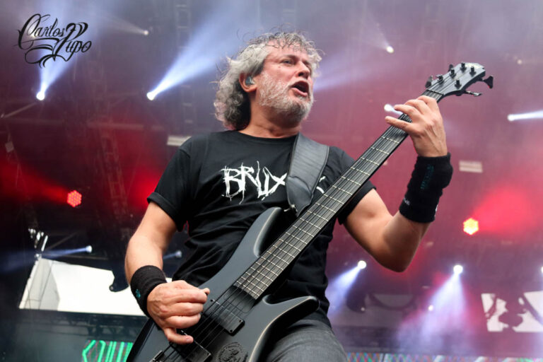 Paulo Xisto é o único músico no mundo que figura com duas bandas de dois países diferentes na lista das mais ouvidas do Metal no Spotify