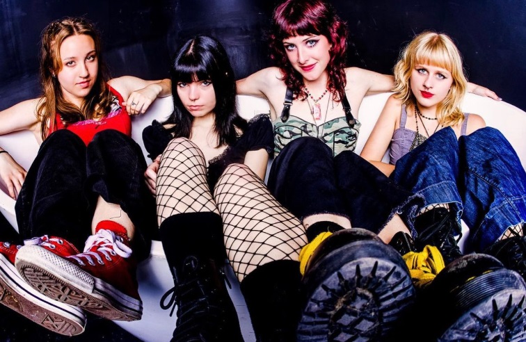 Doll Riot: banda de riot girl lança single “Those Days”