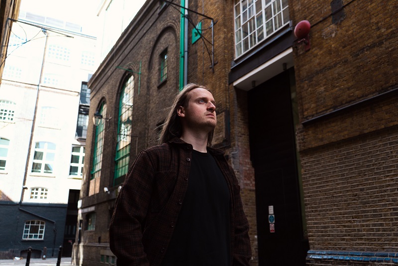 O multifacetado artista Will Spencer lança single “The Real World”