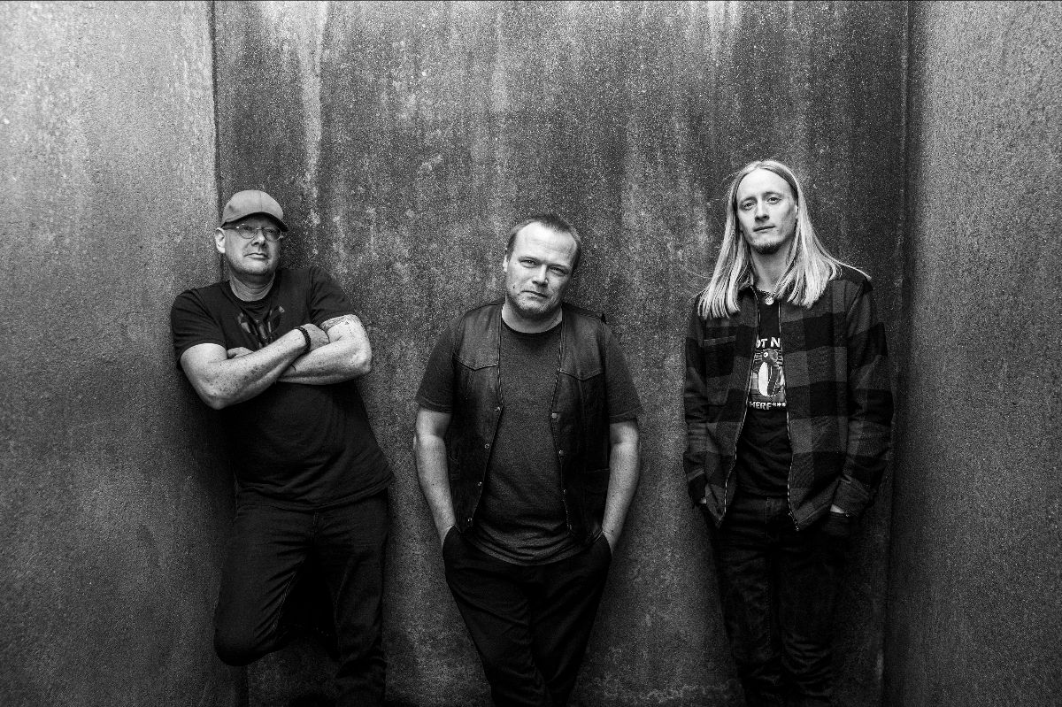 Blindstone lança novo vídeo e single digital “Waste Your Time”