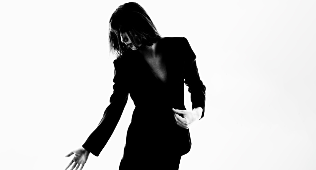 Beech Love lança o surpreendente single “Pieces”