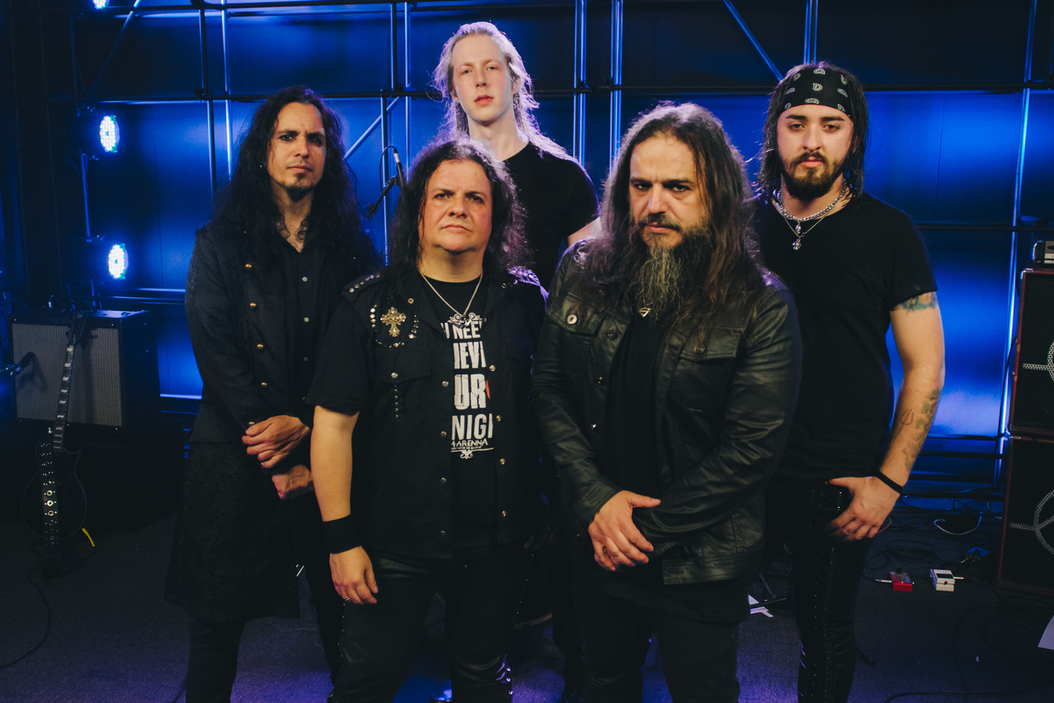 Em performance ao vivo no Show Livre, Marenna confirma protagonismo na cena contemporânea de hard rock