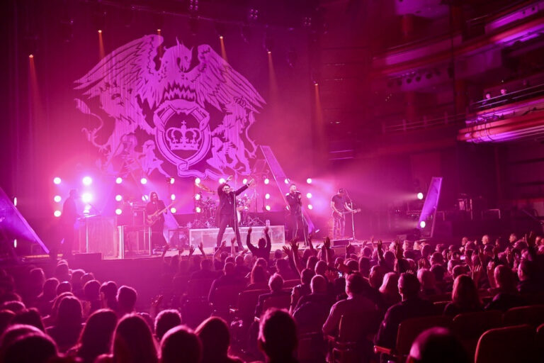 Com Alirio Netto como vocalista desde 2017, Queen Extravaganza anuncia nova turnê europeia em 2024