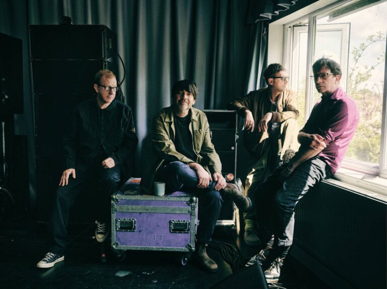 Blur lança álbum ao vivo: “Live at Wembley Stadium”