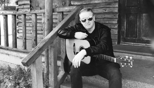 Vincent J. Rigney: artista de folk rock estreia com single “Beautiful Human”