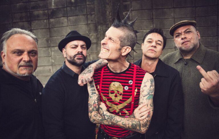 Blind Pigs, ícone do punk nacional, anuncia turnê de 30 anos