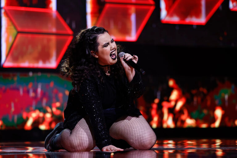 Iara Almeida canta “The Final Countdown” na final do Canta Comigo Teen 4; assista
