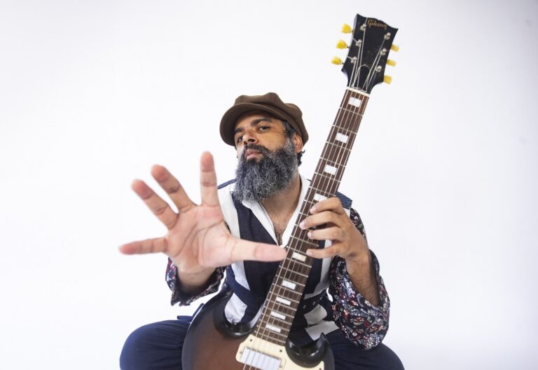 Julico traz sutileza e psicodelismo no novo single ‘Onirikum’