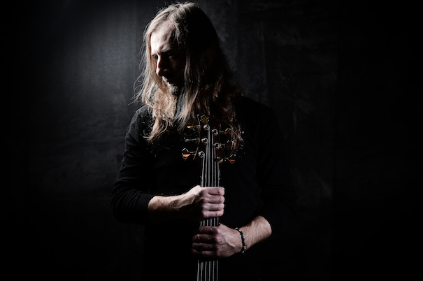 Linus Klausenitzer (ex-Obscura) lança novo single, “Sehraff”