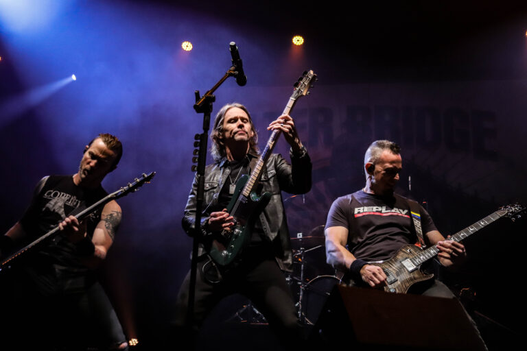 Alter Bridge faz um espetáculo intenso e emocionante em São Paulo