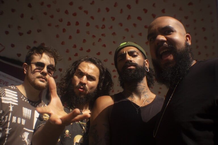 Coiotes S.A. lança videoclipe de “Cola Com Nois” com show gratuito no feriado