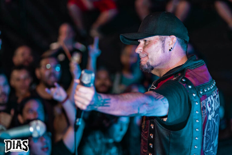 Tim “Ripper” Owens emociona público carioca com clássicos do Judas Priest