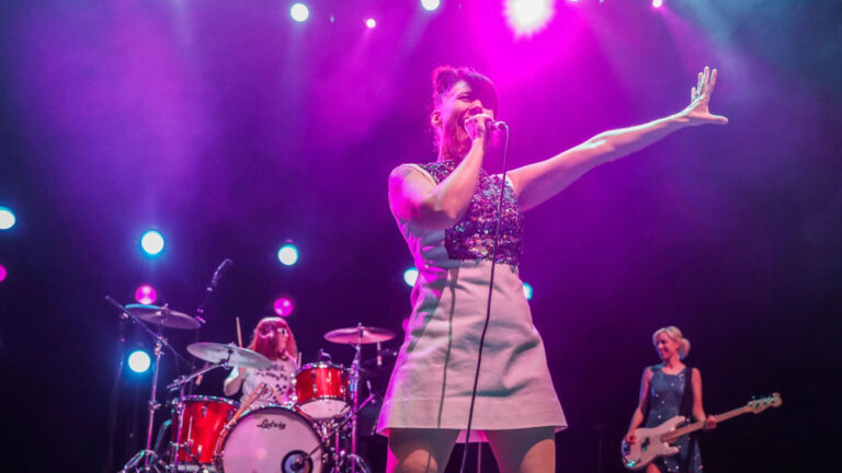 É hoje: Bikini Kill volta ao Brasil para último show da turnê