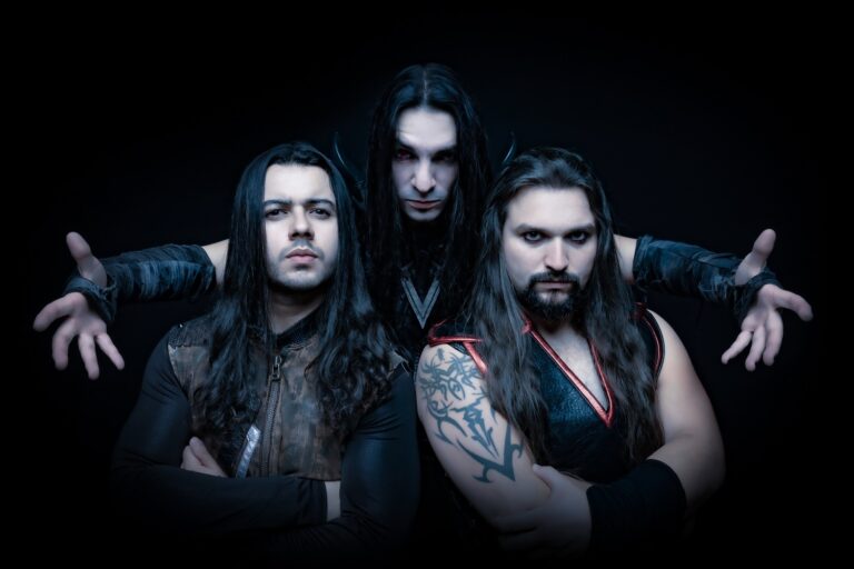 Red Devil Vortex renova metal nacional com intenso álbum de estreia