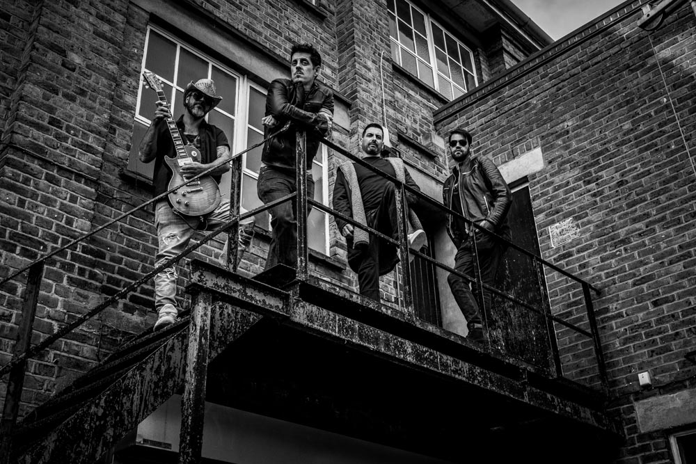 Dirty Money está de volta com EP de estreia; Ouça ‘Vice and Virtue’