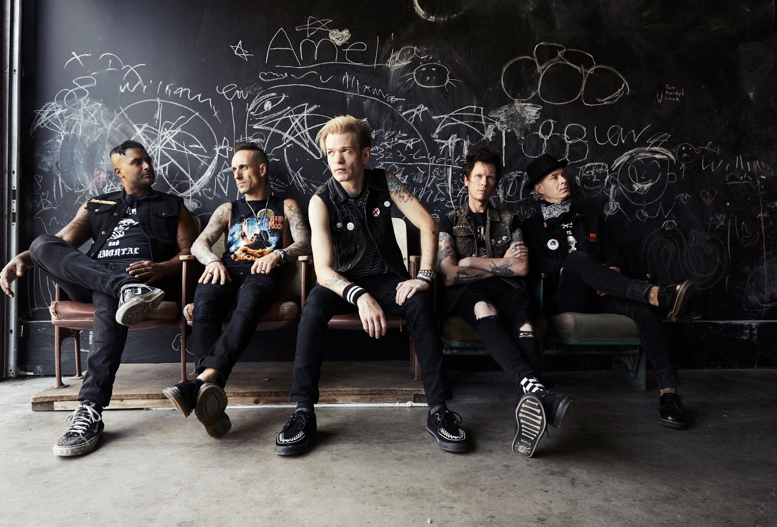 Sum 41 anuncia Heaven :x: Hell, último álbum da carreira, com o single “Rise Up”