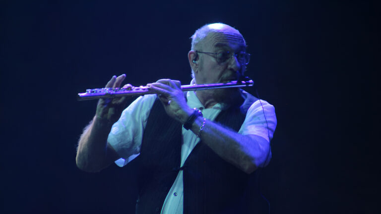 Jethro Tull em São Paulo: Too old to rock and roll? No Way!