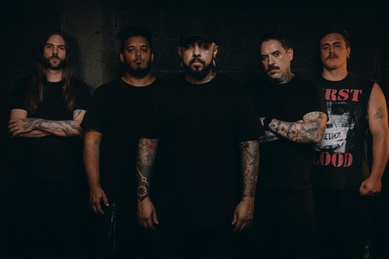 Desalmado volta às raízes agressivas e entrega quatro inéditas em novo EP “Inquisition”