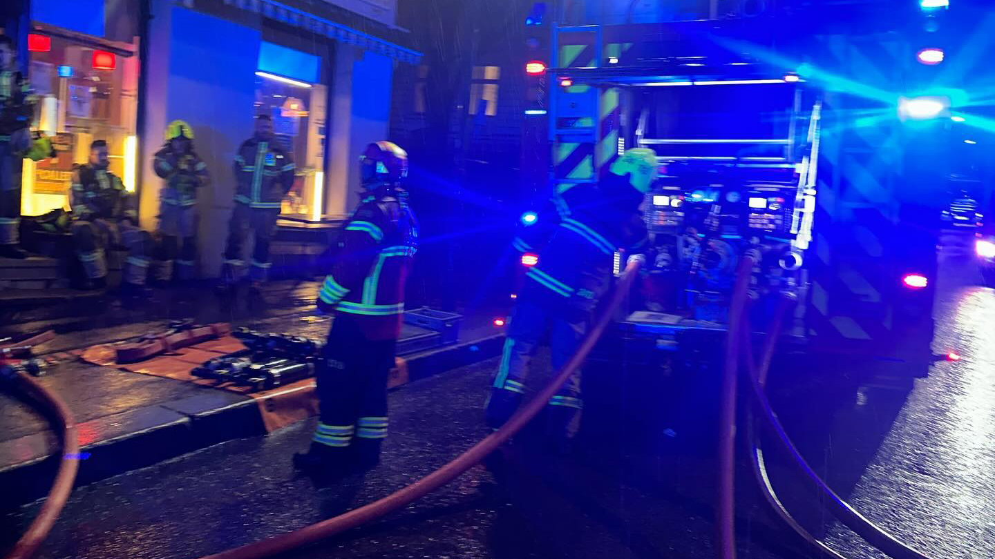 Incêndio destroi instalações da antiga loja de discos Helvete na Noruega