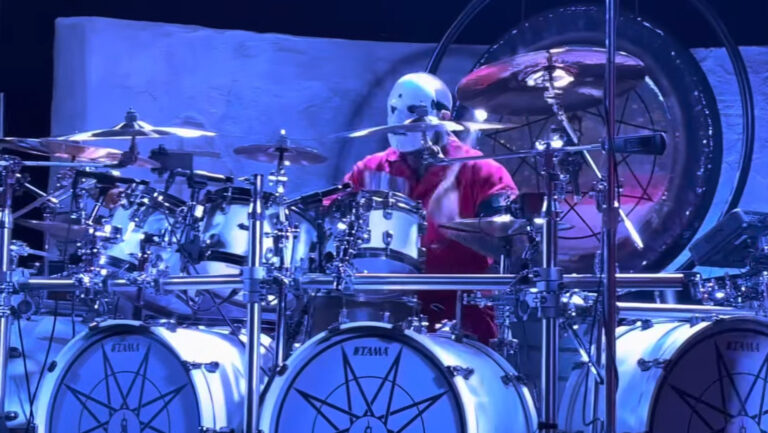 Slipknot estreia com novo baterista Eloy Casagrande em show intimista na Califórnia