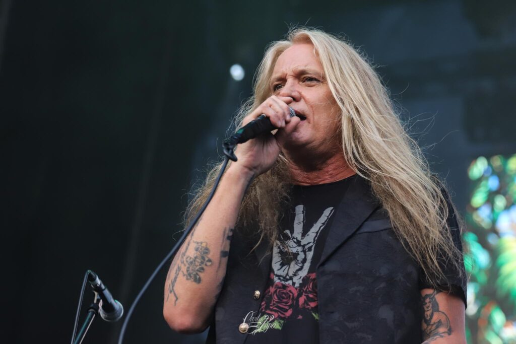Sebastian Bach será novo vocalista do Twisted Sister no shows programados para 2026