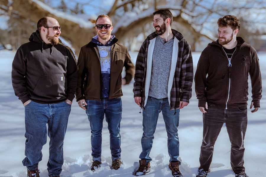Forever in Transit retorna após hiato e lança single “Let Go Your Earthly Tether”