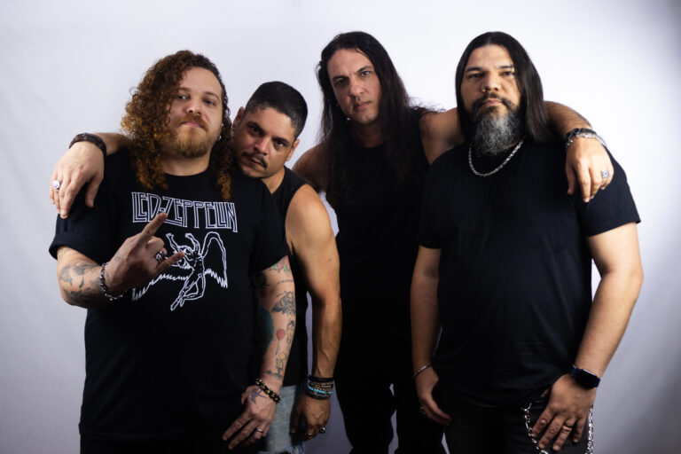 Júpiter Strike lança seu cativante álbum de estreia, “Velocidade x Tempo”