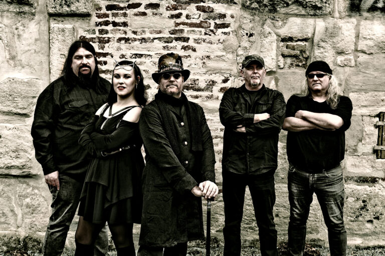 Voodoo Kiss lançará “Feel The Curse” em 16 de agosto