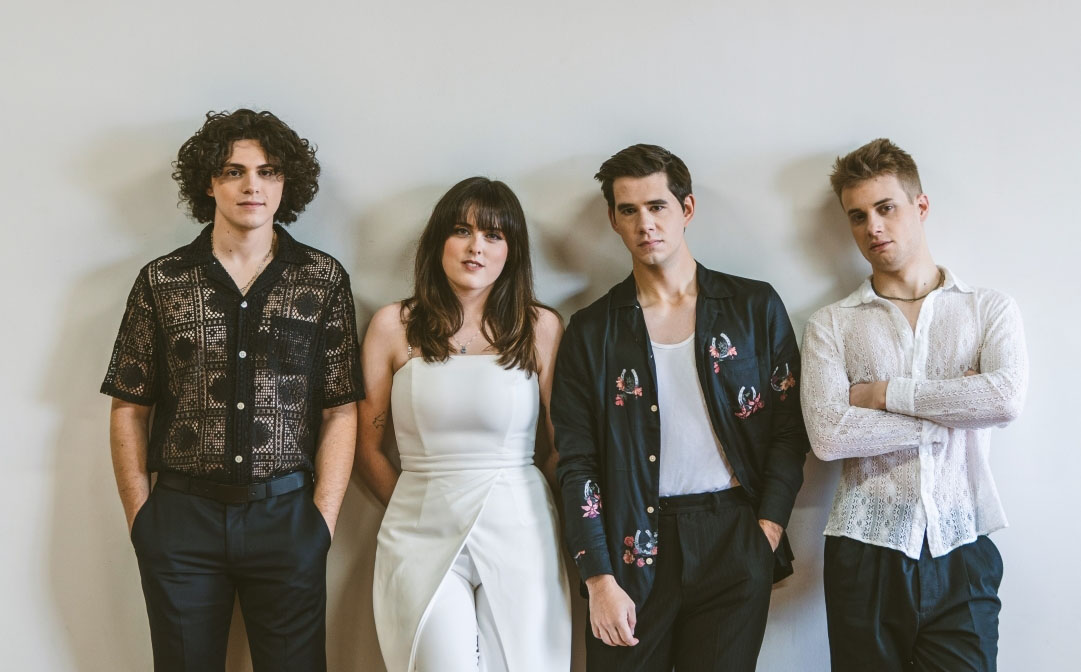 Banda canadense A Short Walk to Pluto transforma luta contra TDAH em hard rock em “Little Choice”